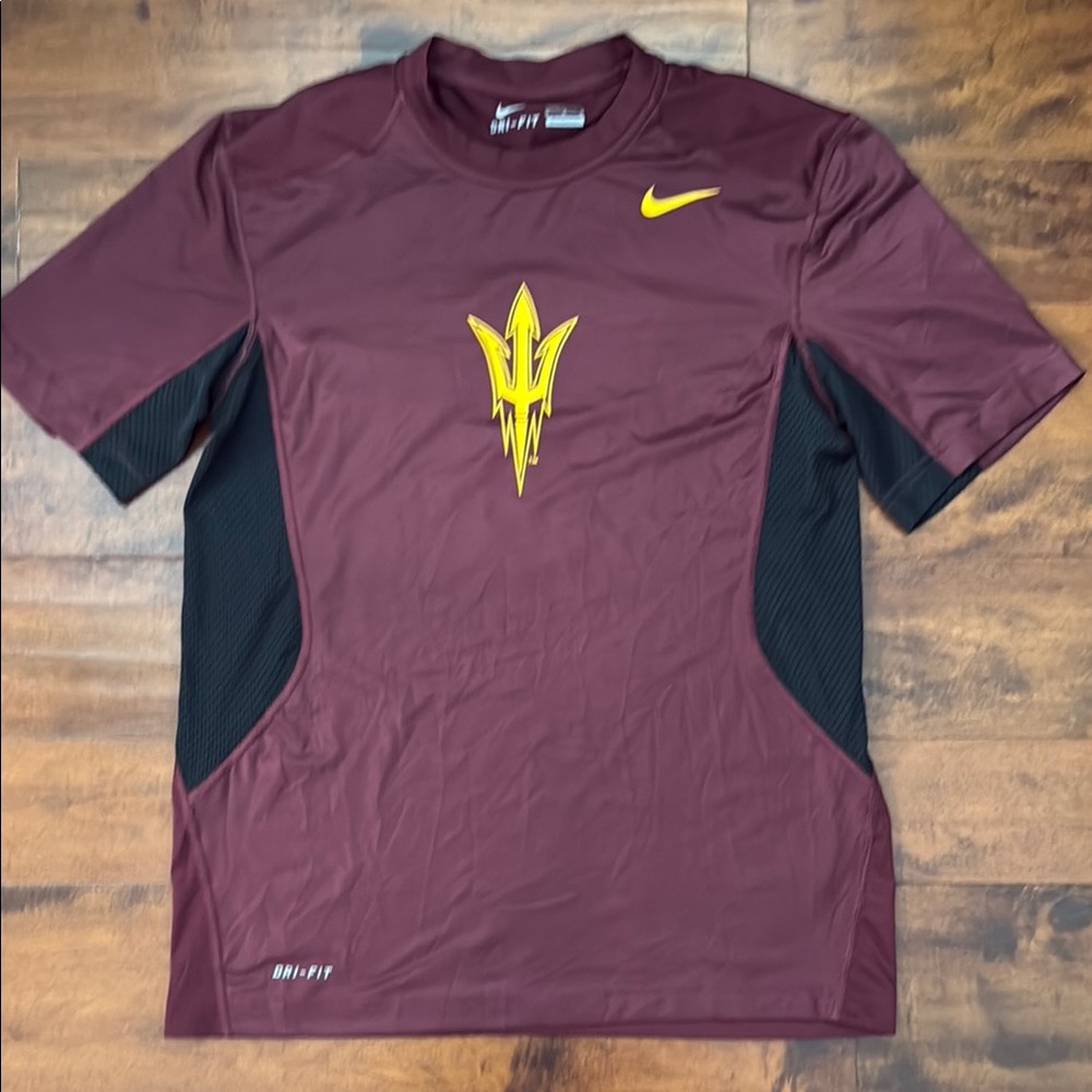 Men’s Nike Arizona State Univ Maroon Short Sleeve Dri-Fit Tee - Medium, EUC